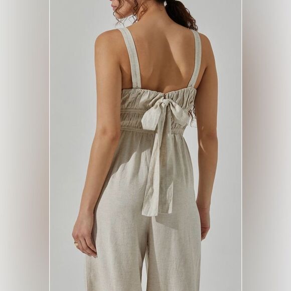 ASTR the Label NWT Wide Leg Cream Jumpsuit XL - Picture 4 of 9